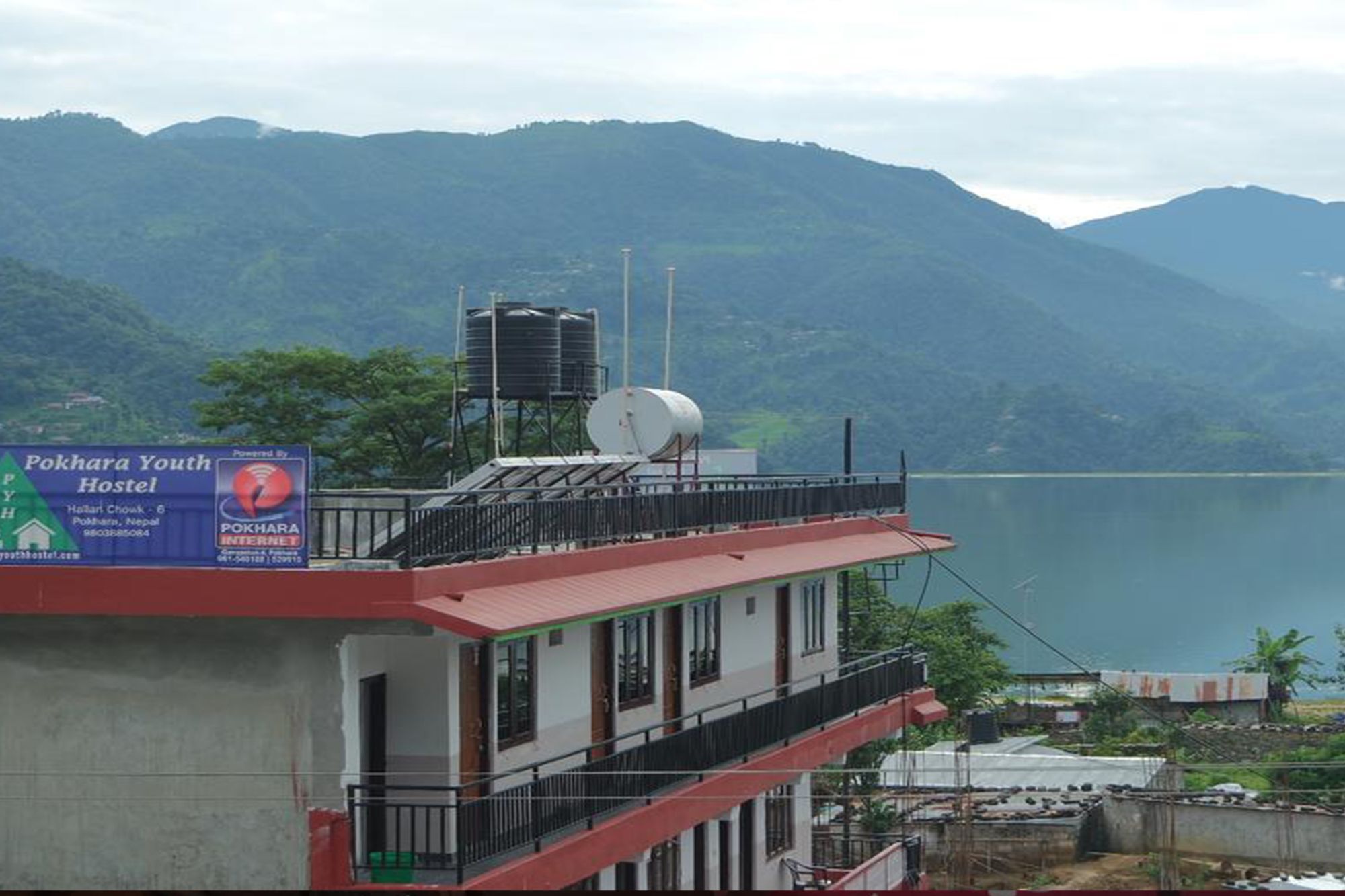 Pokhara Youth Hostel Esterno foto